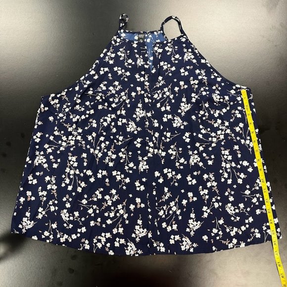Shein Plus  Floral Print Notched Neckline Cami Top - 3X - Picture 3 of 4